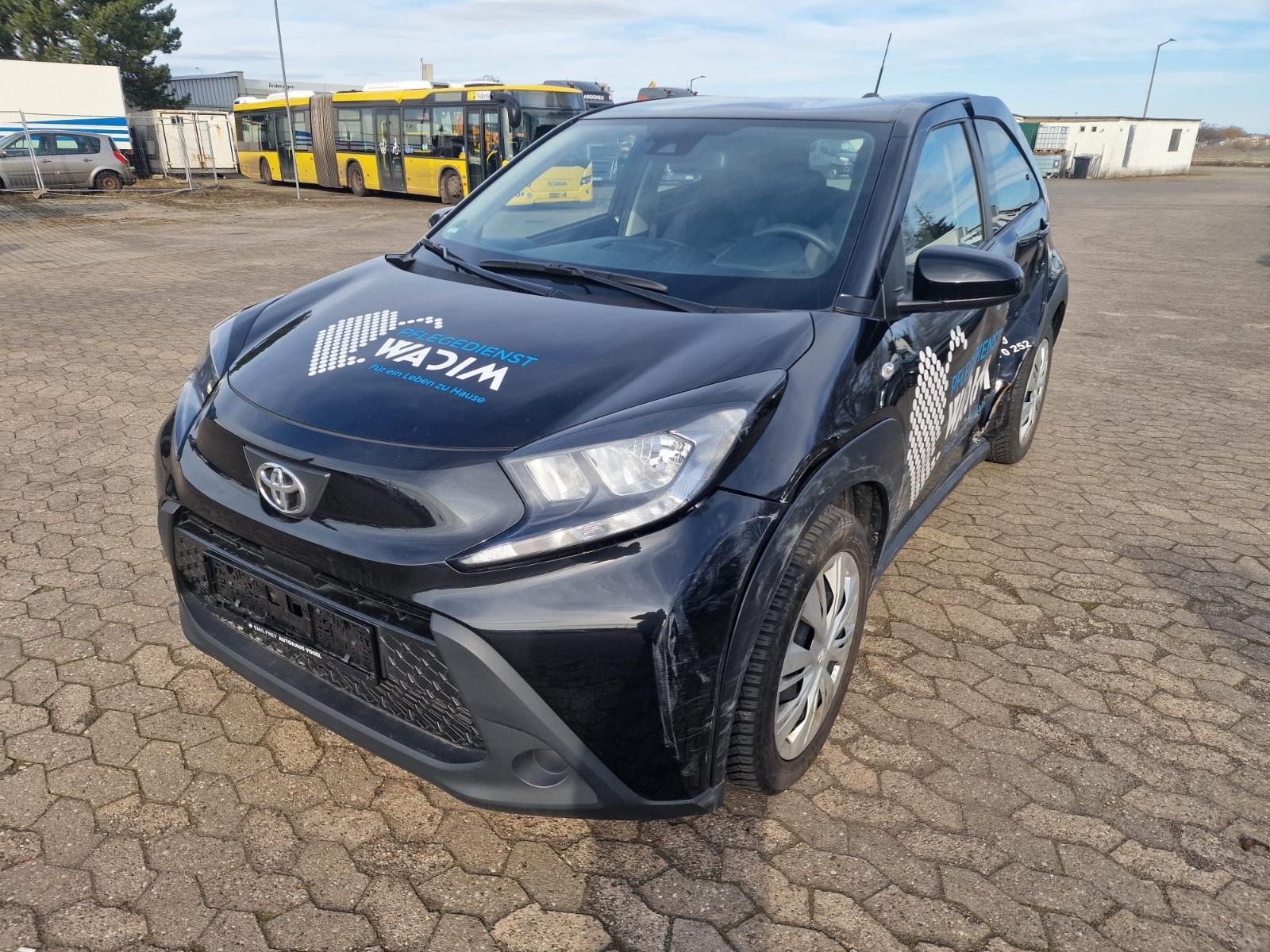 Toyota Aygo (X) 1.0-l-VVT-i Play Automatik,30.000Km