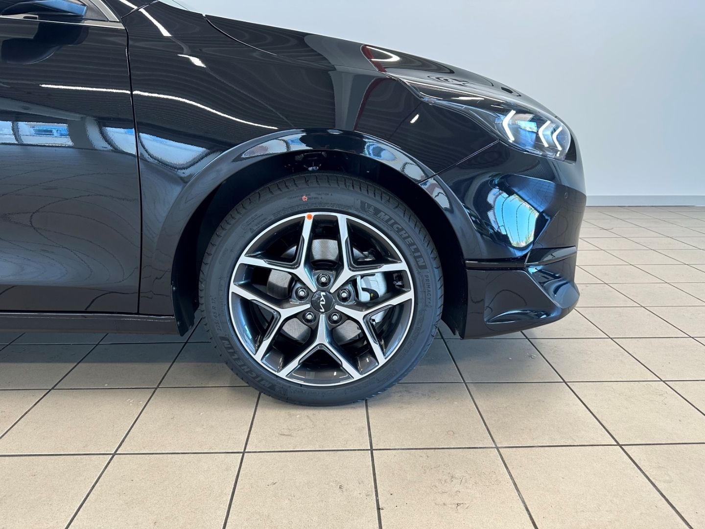 Fahrzeugabbildung Kia Ceed Ultimate Edition  1.5 T-GDI