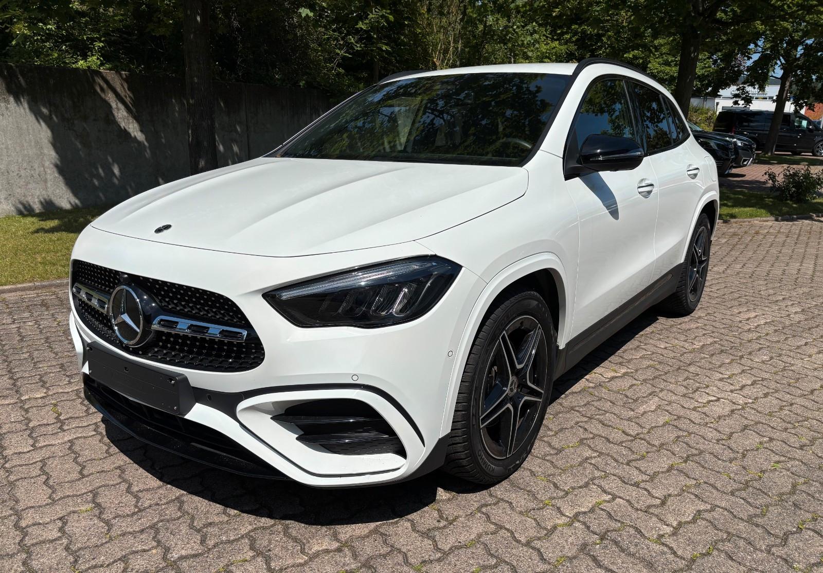 Mercedes-Benz GLA 180 AMG, Night, AHK, LED, 360°,...