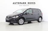 Volkswagen Touran Comf. 1.5 TSI DSG-ACC-7SITZ-AHK-KAM-LANE - VW Touran Gebrauchtwagen in Hamburg