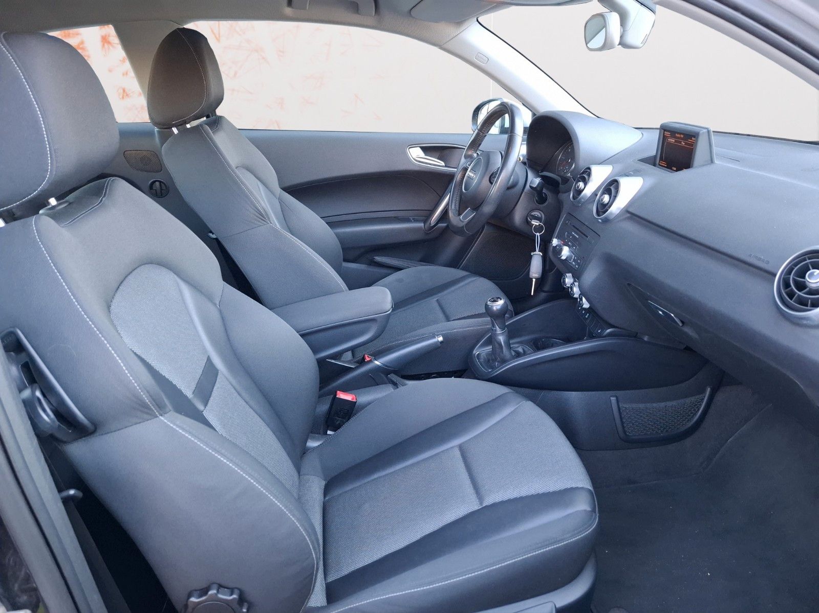 Fahrzeugabbildung Audi A1 ambition S-line