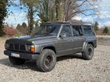 Nissan Patrol Y60 GR 4.2 - Nissan Patrol mit Diesel-Antrieb: Geländewagen, 4.2