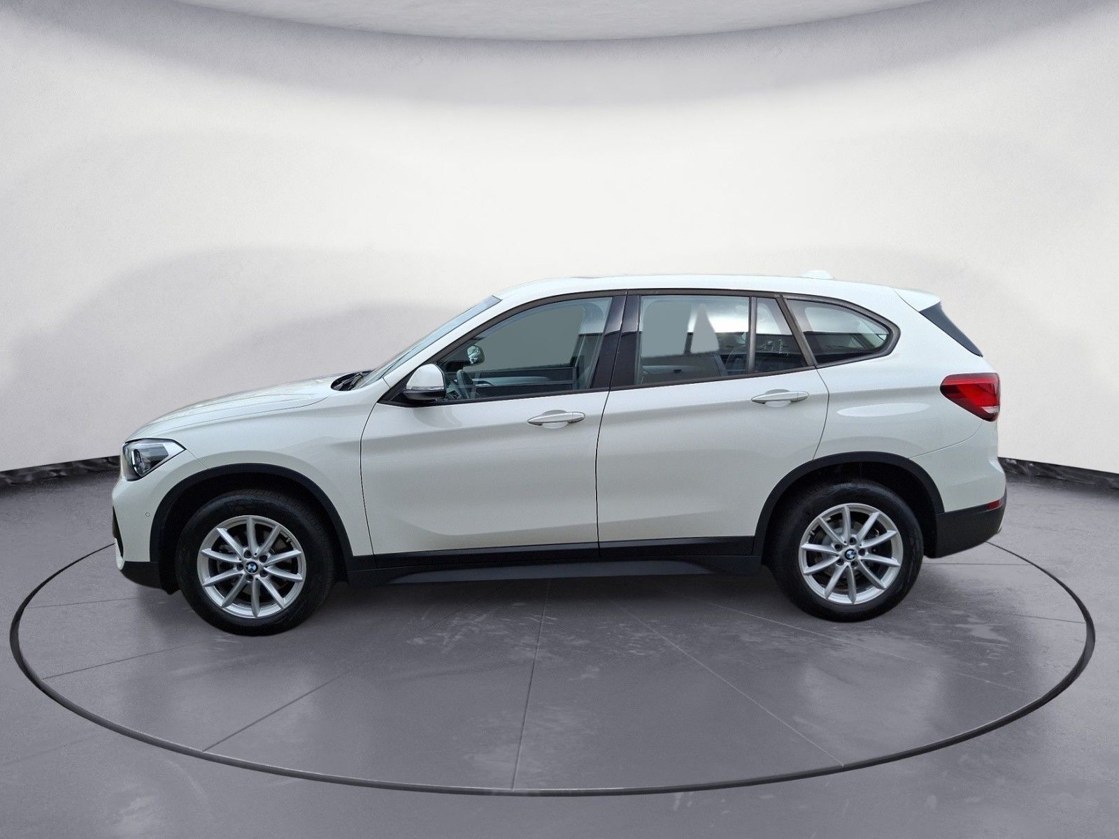 BMW X1 xDrive18d Advantage Aut. Klimaaut. Head-Up imagem 3