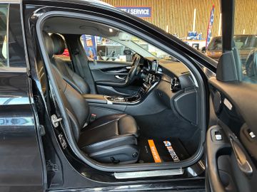 Mercedes-Benz C 180 *TÜVSERVICE NEU*TEMPO*NAV*LED*SZHZ*