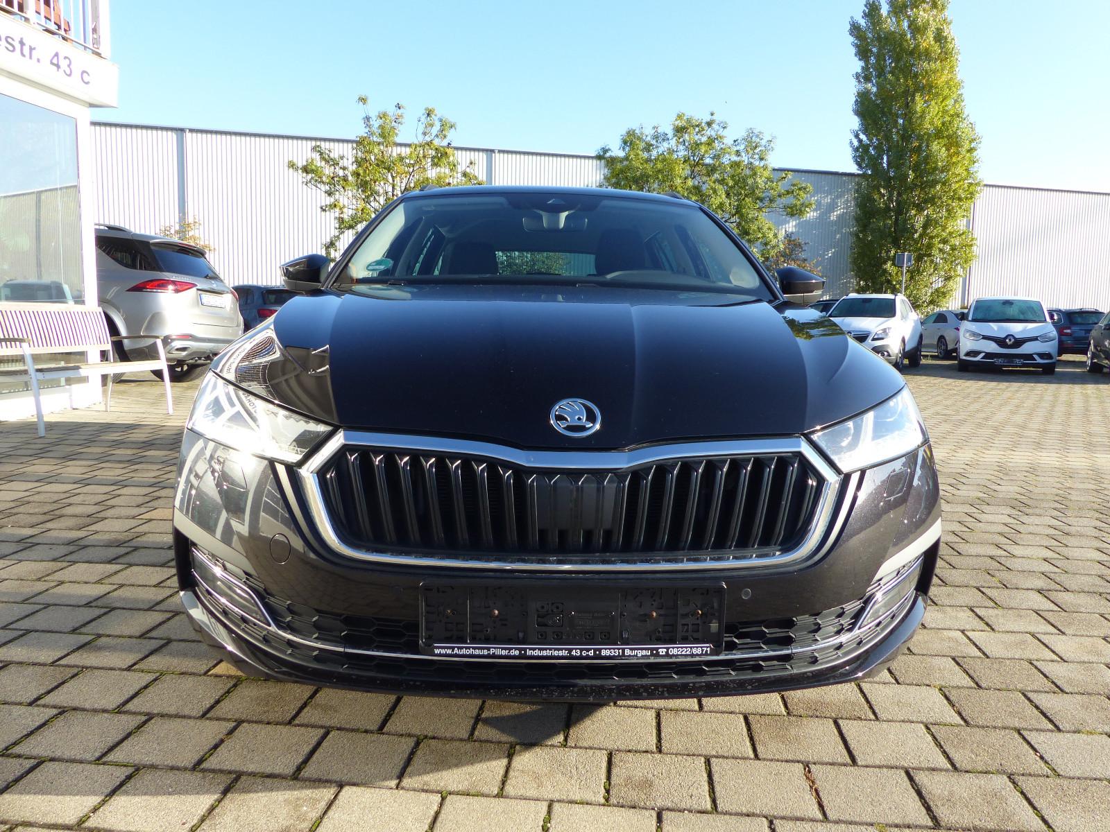 Skoda Octavia Combi First Edition*LED*Leder*PDC*ACC