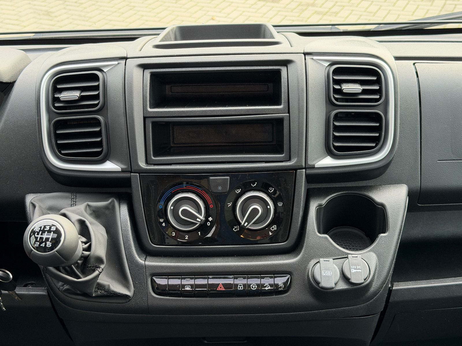 Fahrzeugabbildung Carado V-132 pro+ 7.822 € SPAREN !