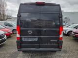 Opel Movano - schwarze Opel Movano