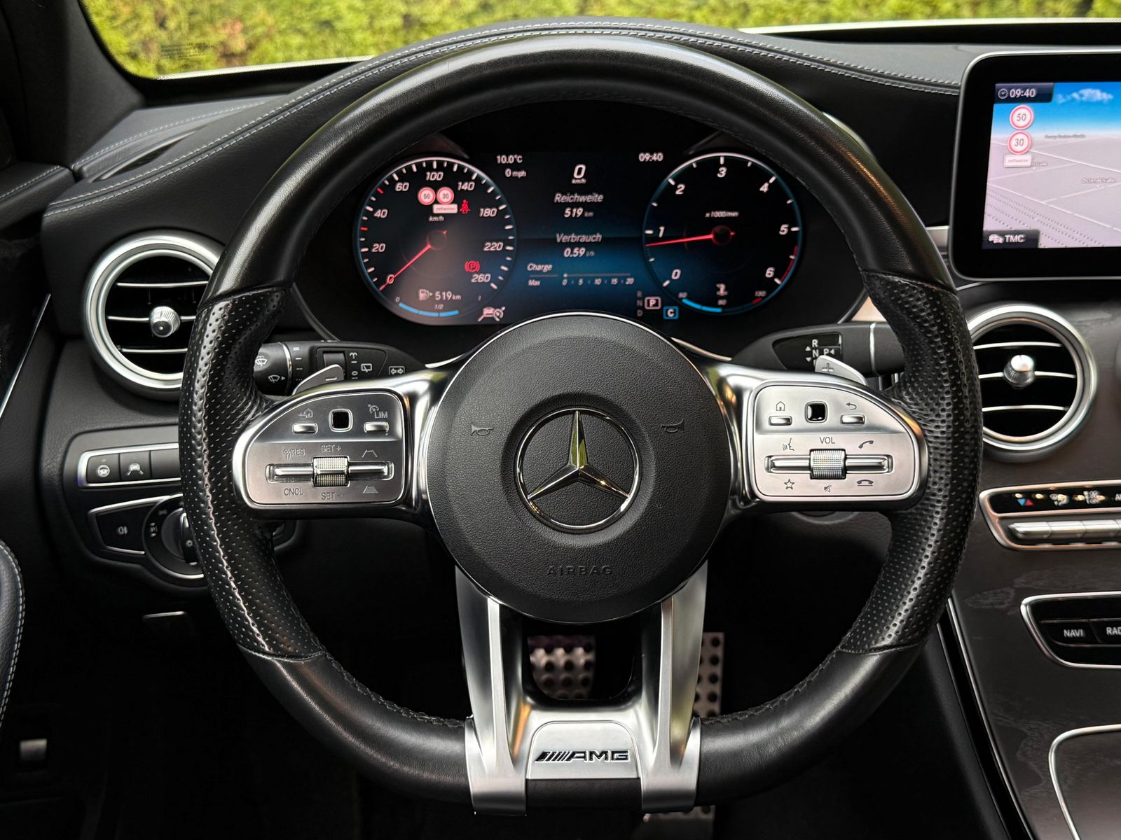 Fahrzeugabbildung Mercedes-Benz C 300 d 4M AMG-Line MULTIB+NIGHT+NAV+KAM+VIRTUAL