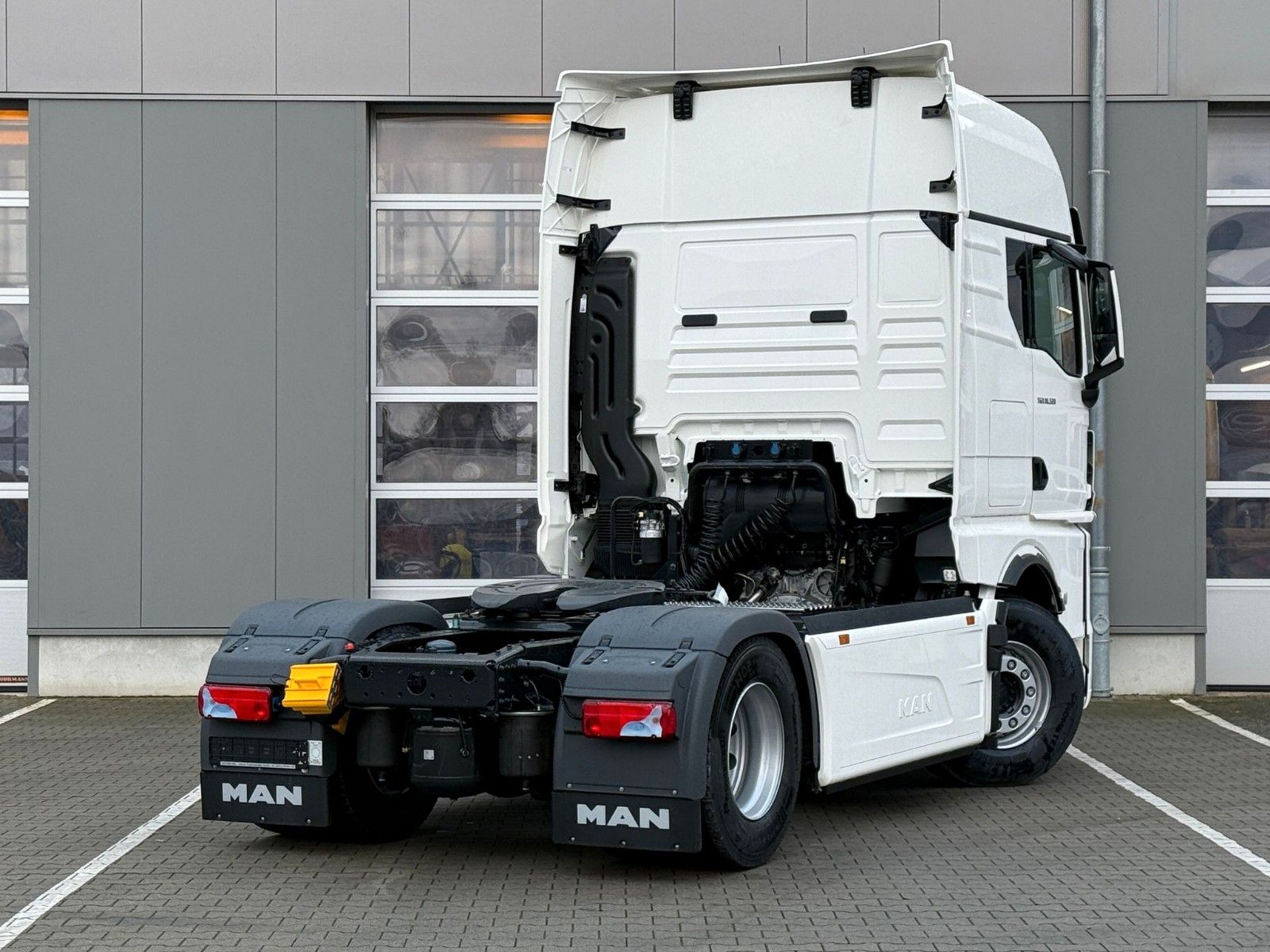 Fahrzeugabbildung MAN TGX 18.520 BL SA Retarder & Nebenantrieb D30