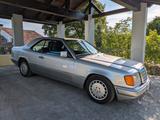 Mercedes-Benz CE 300 Oldtimer mit Klima, Top Zustand, wenig Km - Mercedes-Benz Oldtimer: Coupe
