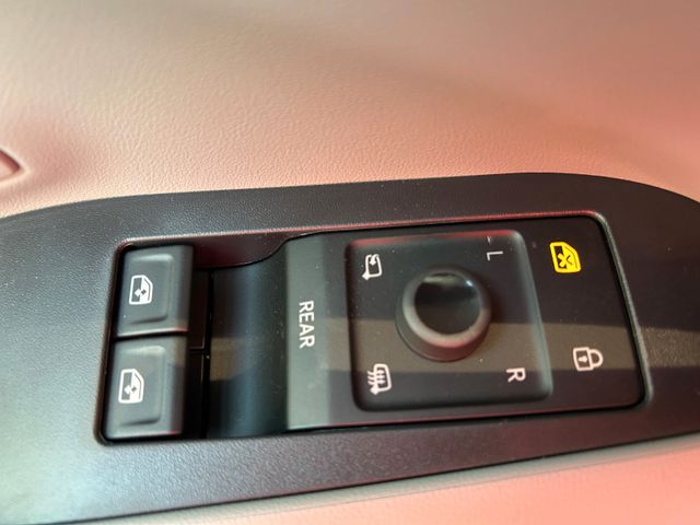 Ford Explorer Select RWD