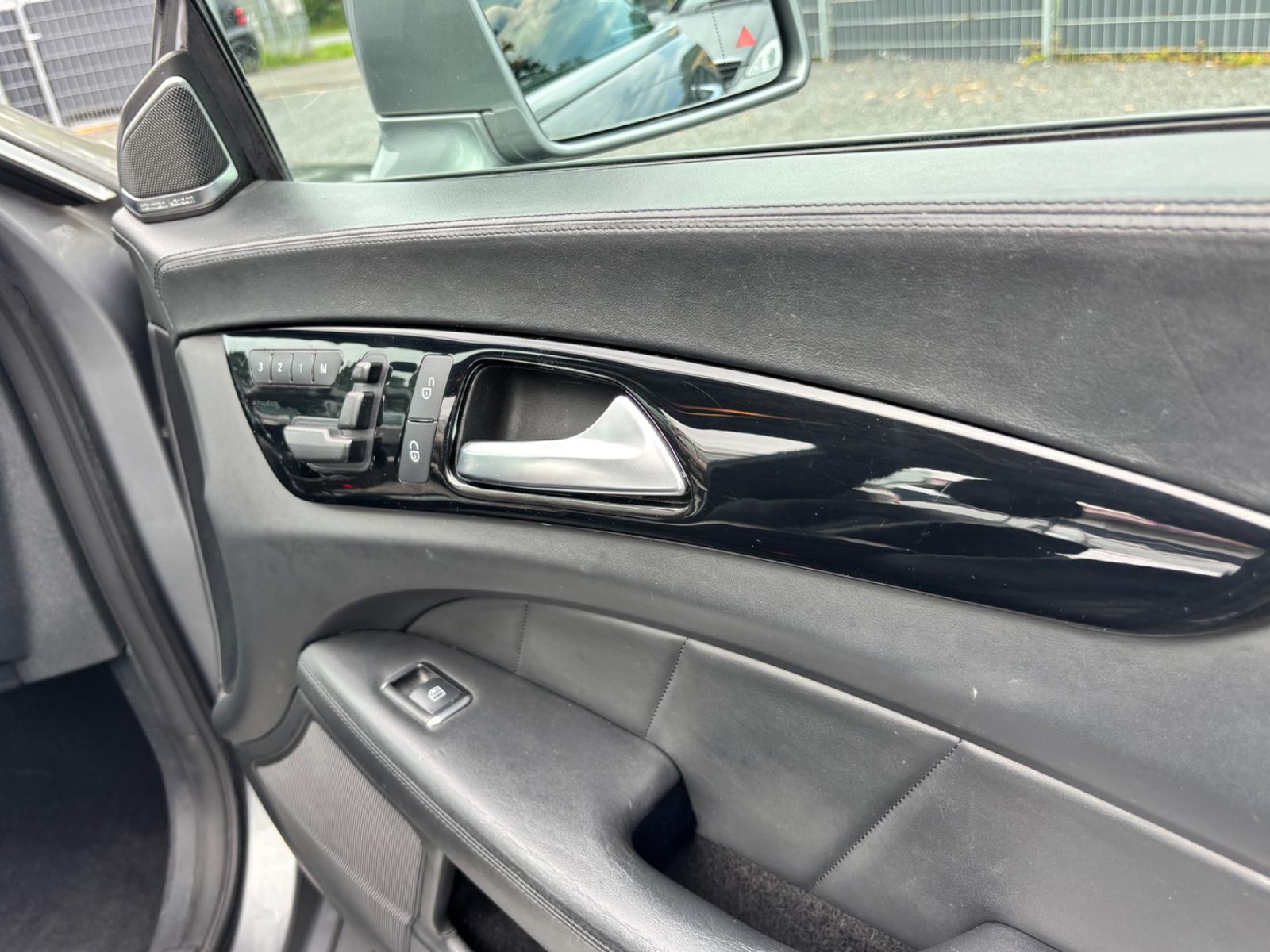 MERCEDES-BENZ CLS 350 SHOOTING BRAKE BLUEEFFICIENCY 306ch - TOIT OUVRANT - CUIR - SIÈGES MASSANTS/VENTILÉS - HARMAN KARDON