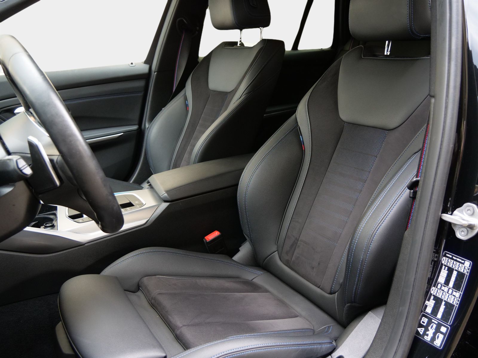 BMW 330i xDrive Touring M Sportpaket foto 17