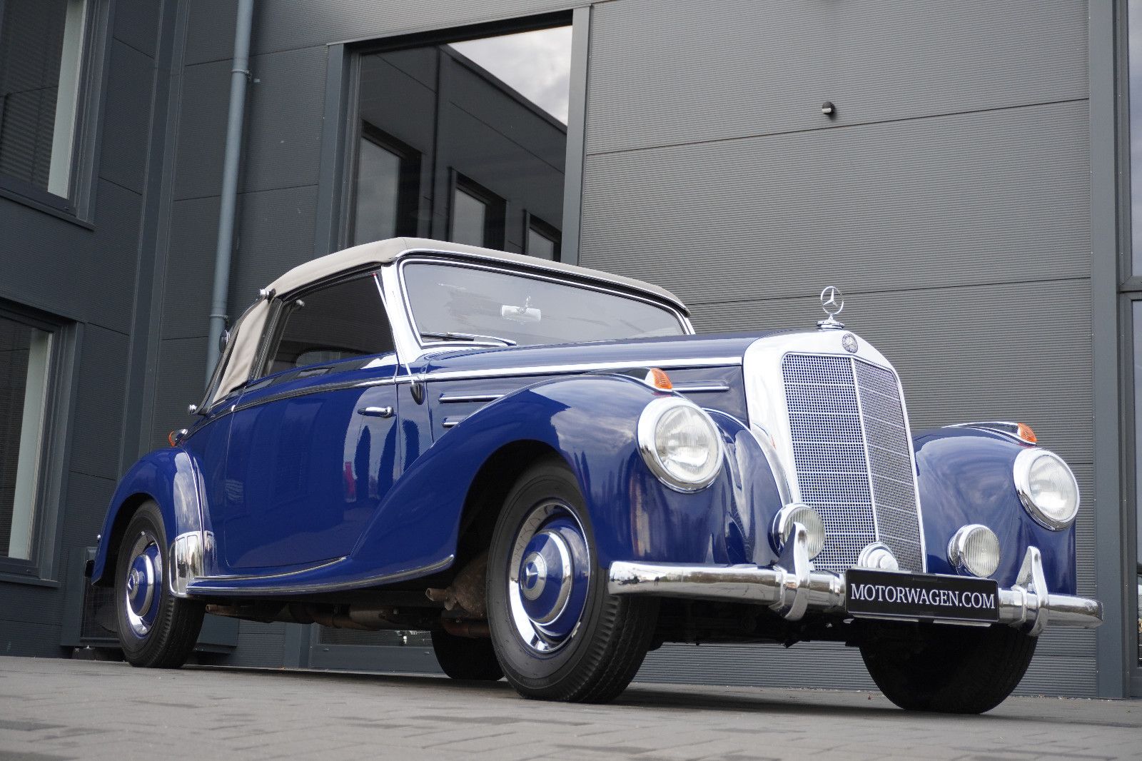 Fahrzeugabbildung Mercedes-Benz 220 A Cabriolet