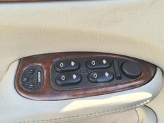 Fahrzeugabbildung Daimler V8 Automatik