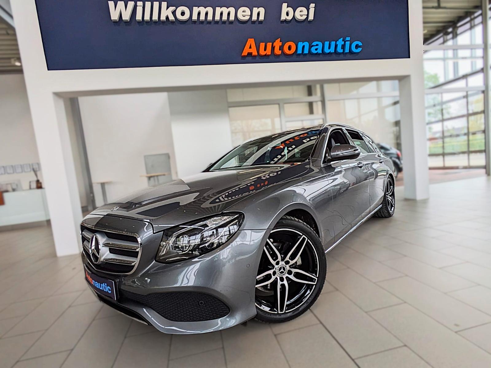 Mercedes-Benz E 220d 9G NAVI LED AHK 19"AMG CAM SCHIEBDACH