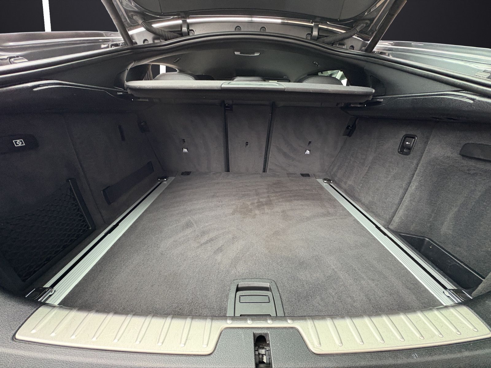 Fahrzeugabbildung BMW X6 xDrive 50 i/Msport/H&K/Head-UP/Rkü/Export
