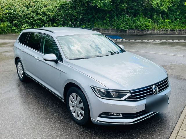 VW VW Passat . 1 Hand Scheckheftgepflegt voll...