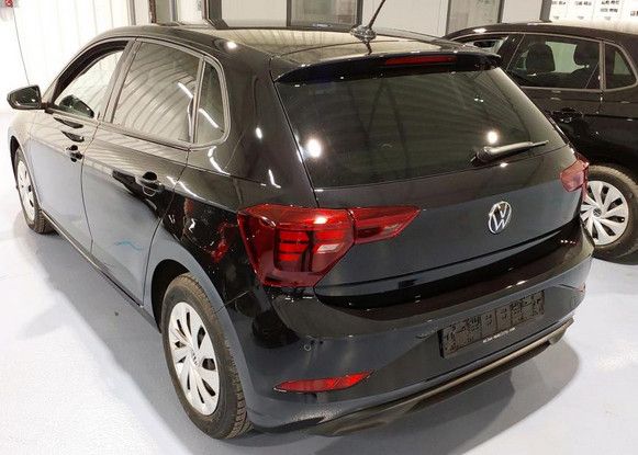 Fahrzeugabbildung Volkswagen Polo VI Life+LED+SHZ+NAVI+GJR+KEYLESS+DAB+AUTOMA