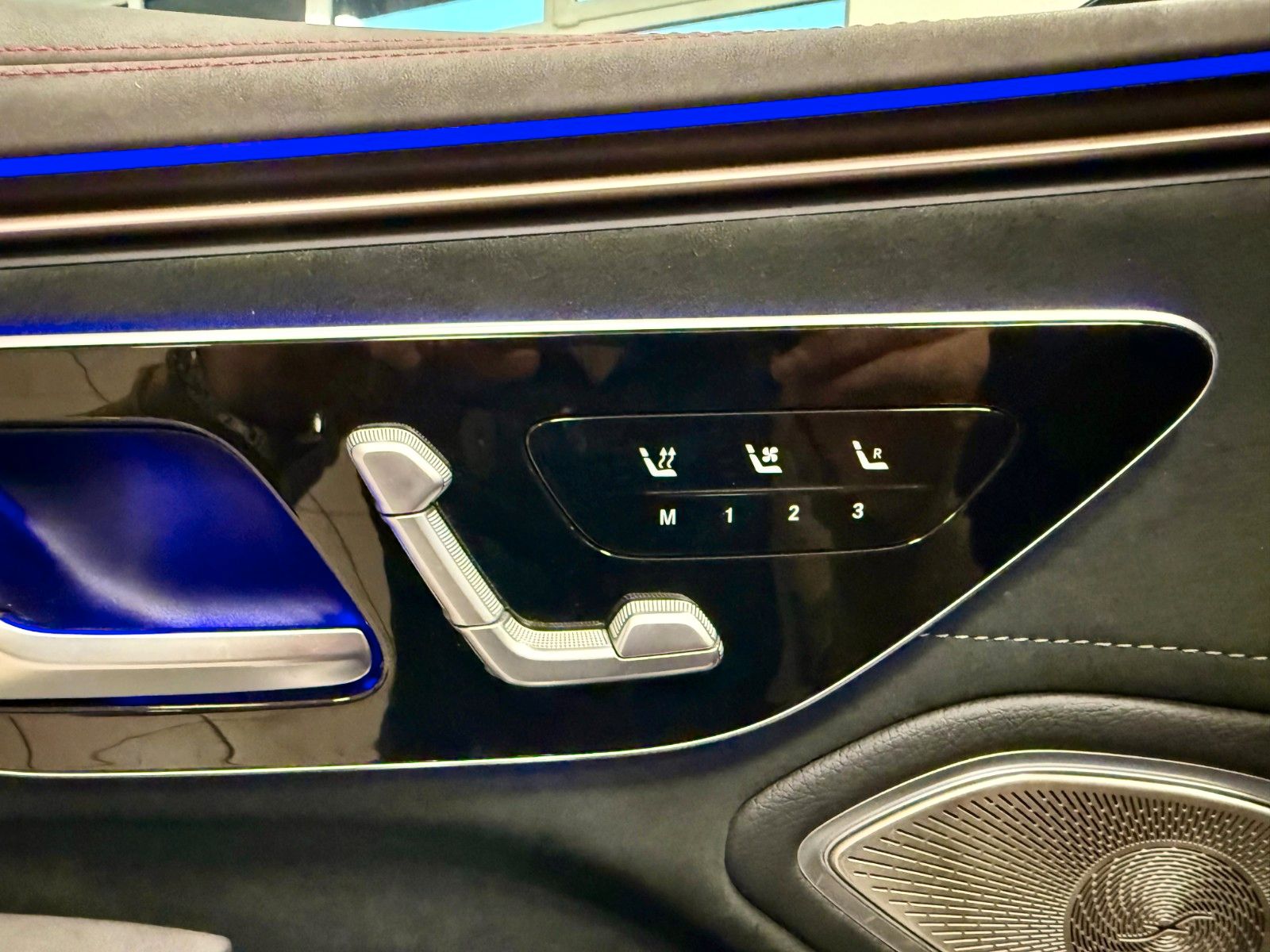 Fahrzeugabbildung Mercedes-Benz EQS 450+ AMG/Pano/HuD/Distronic/Burmester/ACC