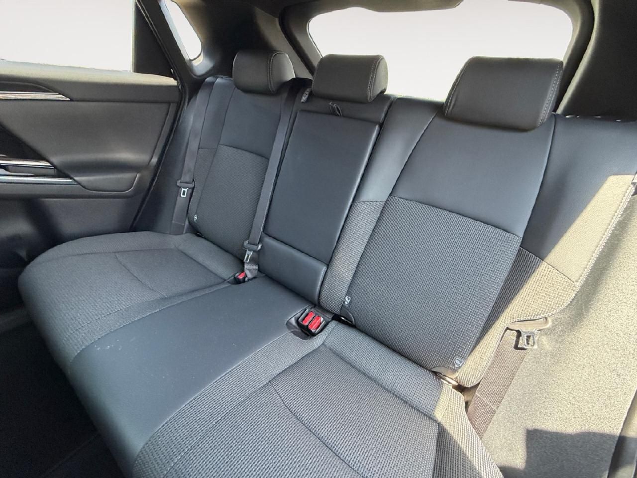 Fahrzeugabbildung Toyota bZ4X FWD