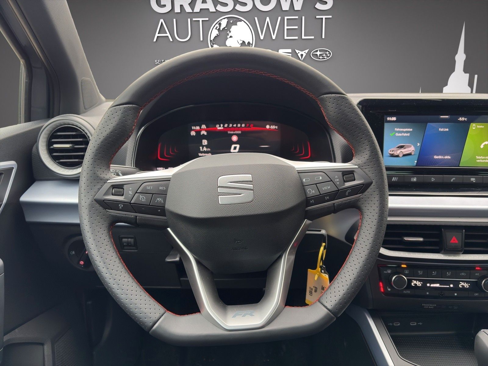 Fahrzeugabbildung SEAT Arona 1.0 TSI FR DSG ACC/SHZ/GJR/DAB/APPLE