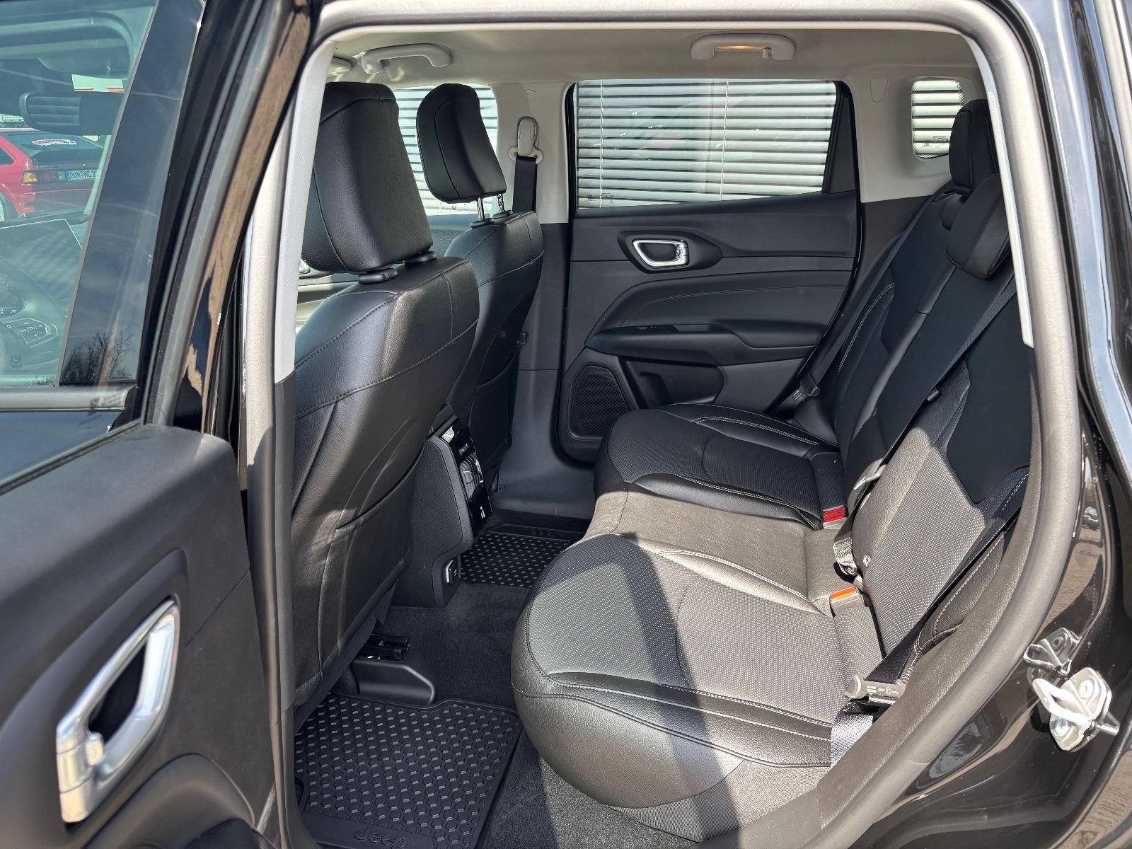 Jeep Compass - Bild 15