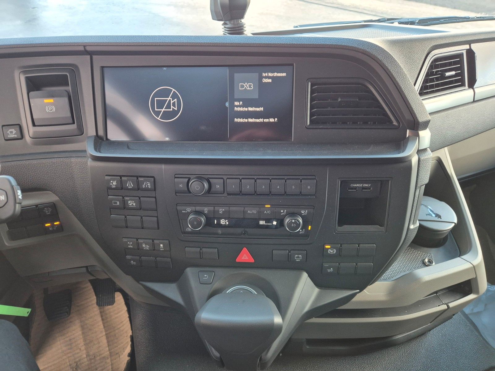 Fahrzeugabbildung MAN TGS 26.470 6x2-4 LL Baustoff Palfinger PK20.501L