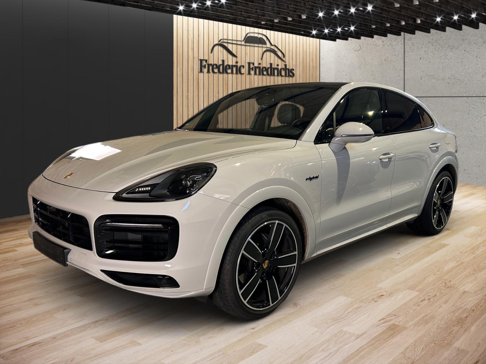 Porsche Coupe E-Hybrid Platinum Edition Kreide