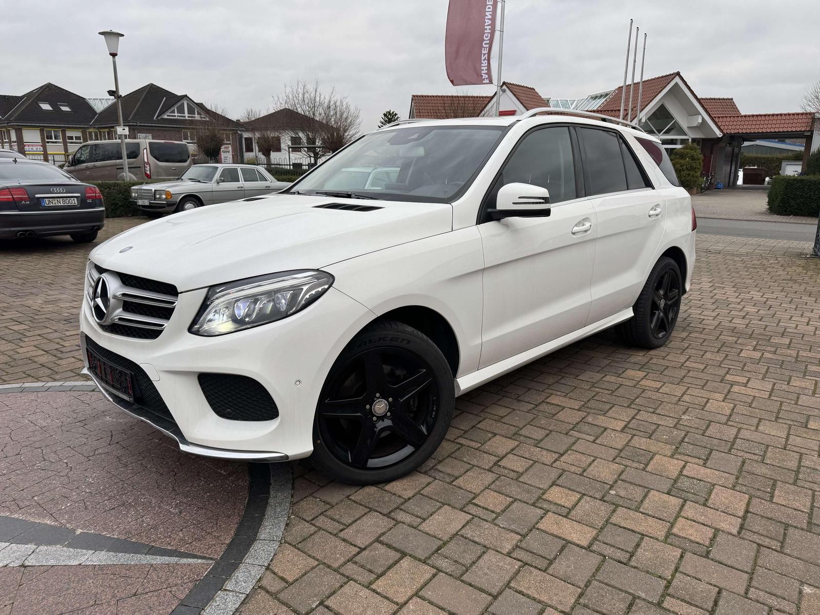 Mercedes-Benz GLE 350 GLE 350 d 4Matic AMG AHK GSD COMAND AIRM