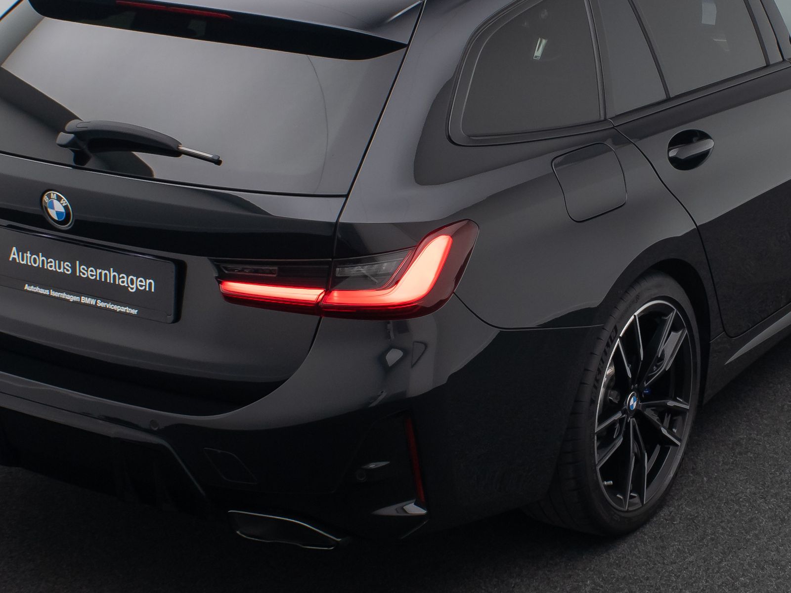 Fahrzeugabbildung BMW M340i xD H/K DAB AHK Panorama 19Zoll WidsDisplay