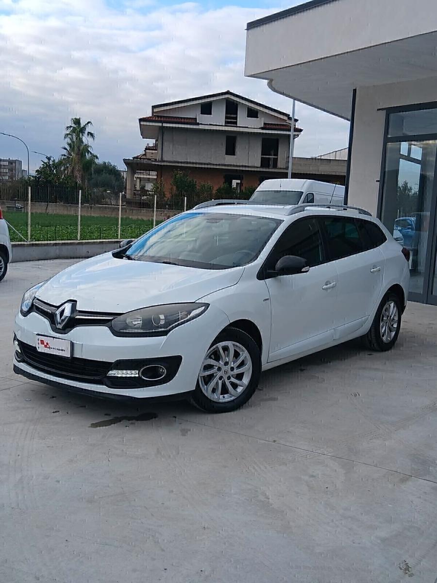 Renault Megane 2015 — салон