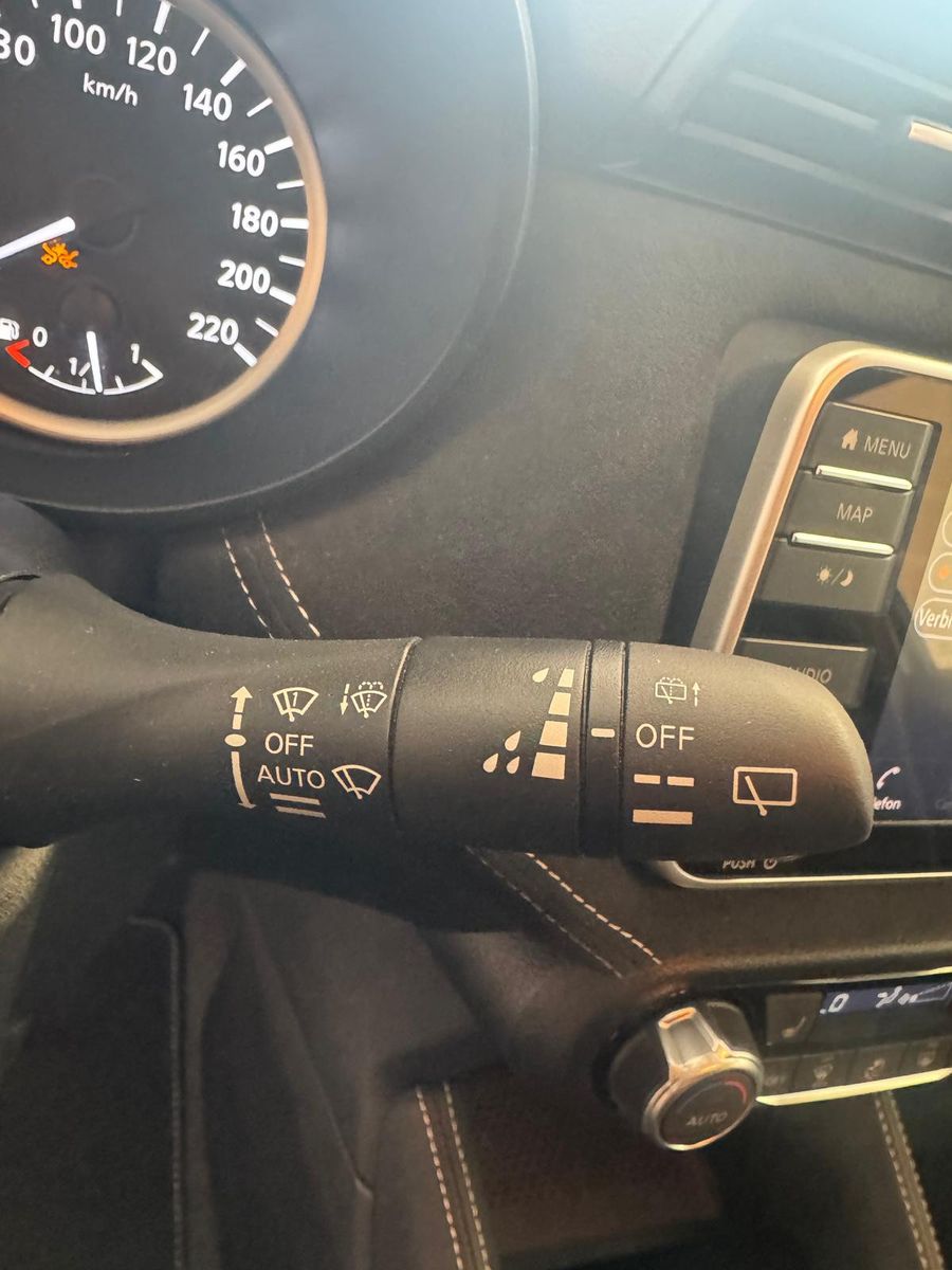 Fahrzeugabbildung Nissan Micra N-Sport 1.HAND/SCHECKHEFT/NAVI/KLIMA