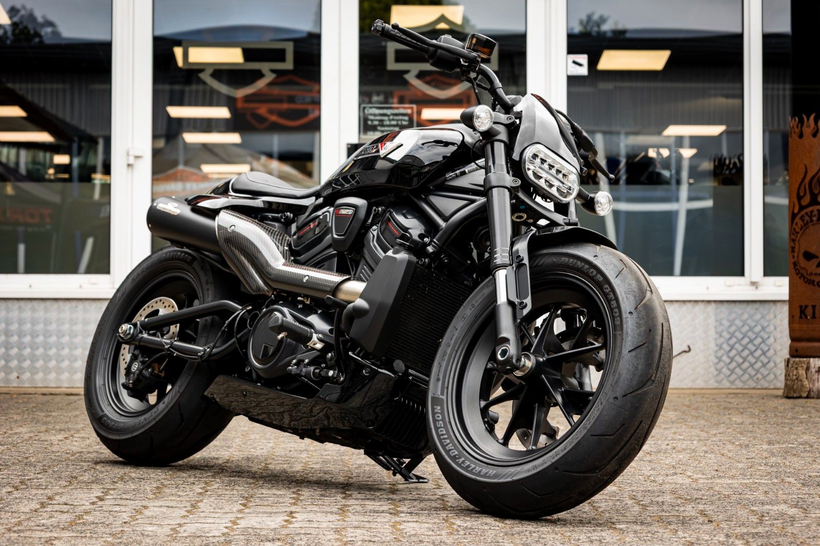 Fahrzeugabbildung Harley-Davidson SPORTSTER S RH1250S - JEKILL&HYDE -