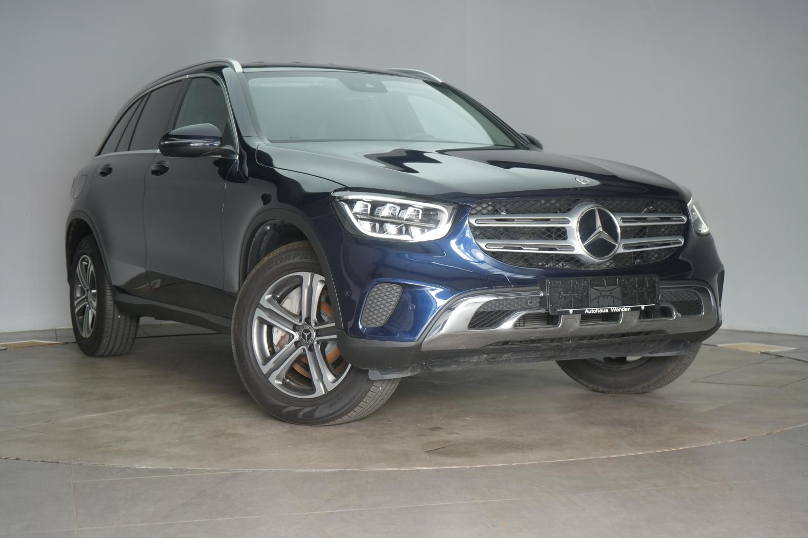MERCEDES-BENZ GLC 300 de 4Matic 9G-Tronic Leder/Temp/Kamera/AH
