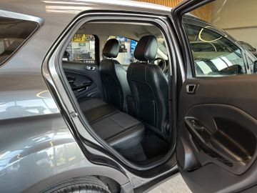 MYAUTOCENTER – Gebraucht- und Jahreswagen mit Werkstattservice in Pfaffenhofen Ford EcoSport Titanium *1.Hand*TÜV*Klima*Leder*