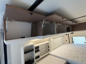 Westfalia Columbus 600 D 140 PS Aufstelldach Solar Skyview