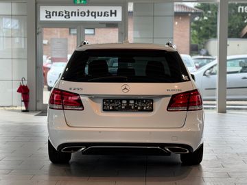 Mercedes E 200 - 9
