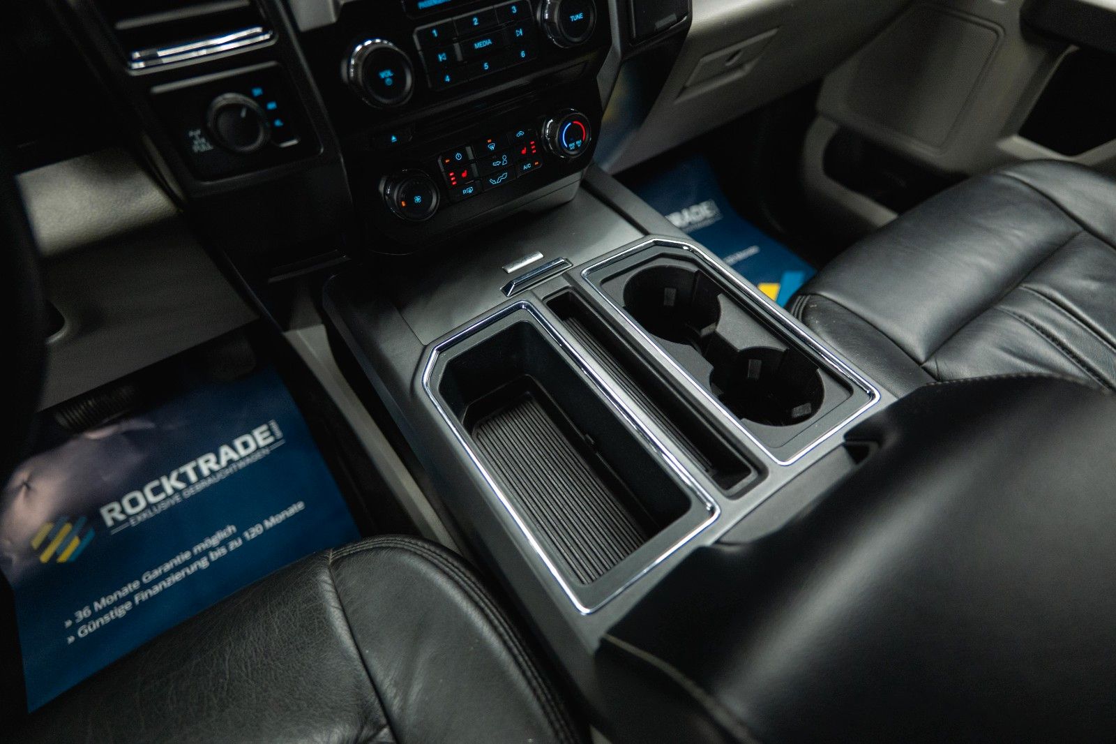 Fahrzeugabbildung Ford F150 5.0L V8 4x4 Offroad XLT SupCrew Unfallfrei