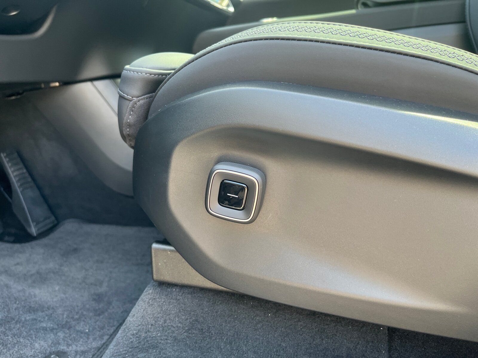 Volvo EX90 - Bild 22