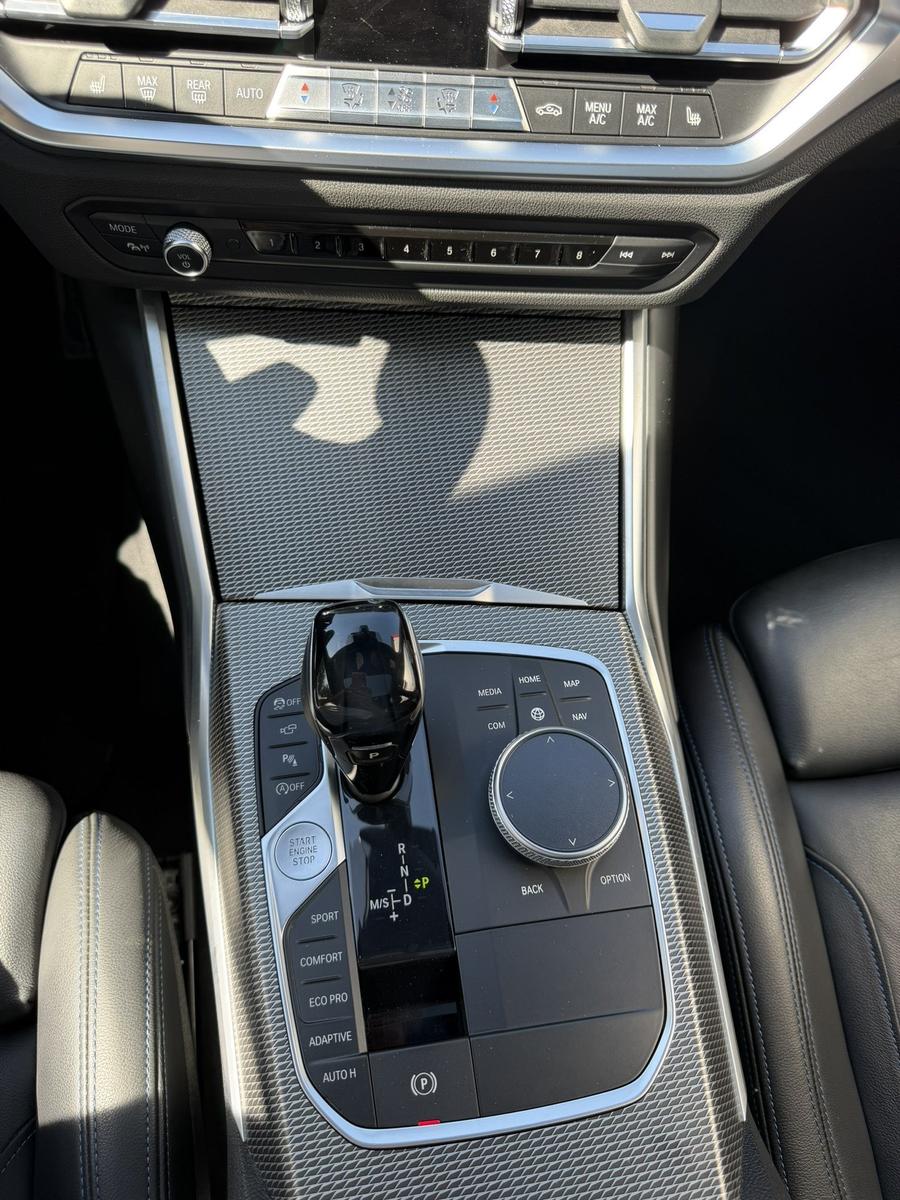 BMW 330i M Sport HeadUp LiveCockp Prof ACC HarmanKar