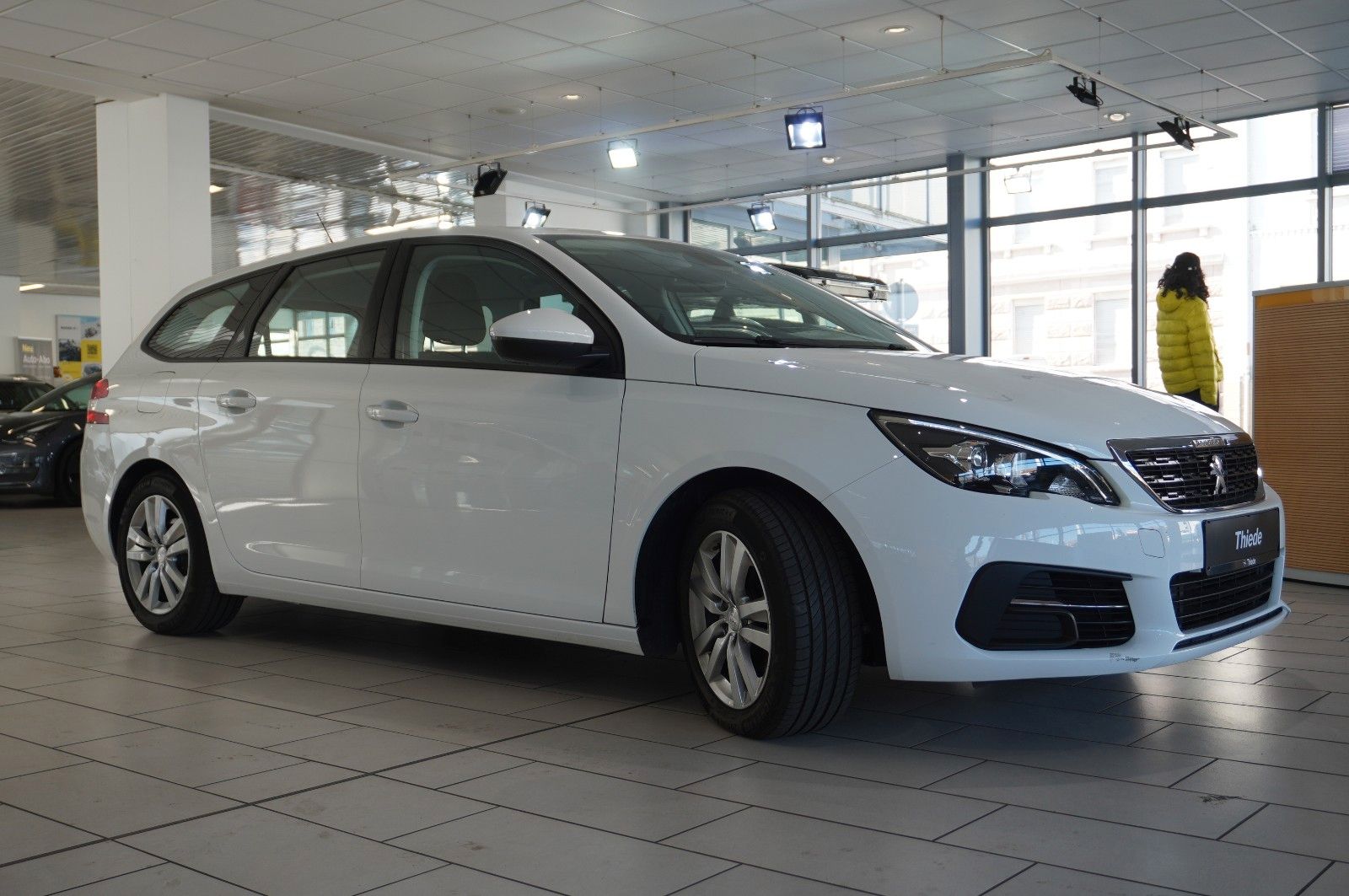 Fahrzeugabbildung Peugeot 308 SW 1.5D ACTIVE NAVI/LED/SHZ/TEMP./PDC/KLIMA
