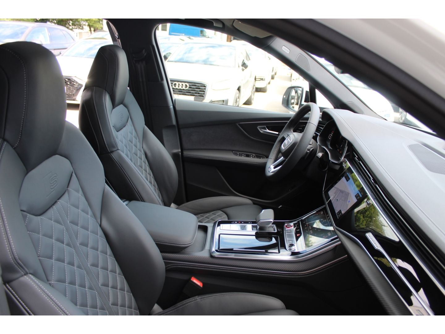 SQ7 4.0TFSI qu.Tiptr.- S-Sitze*Carbon*Pano*B&O!!