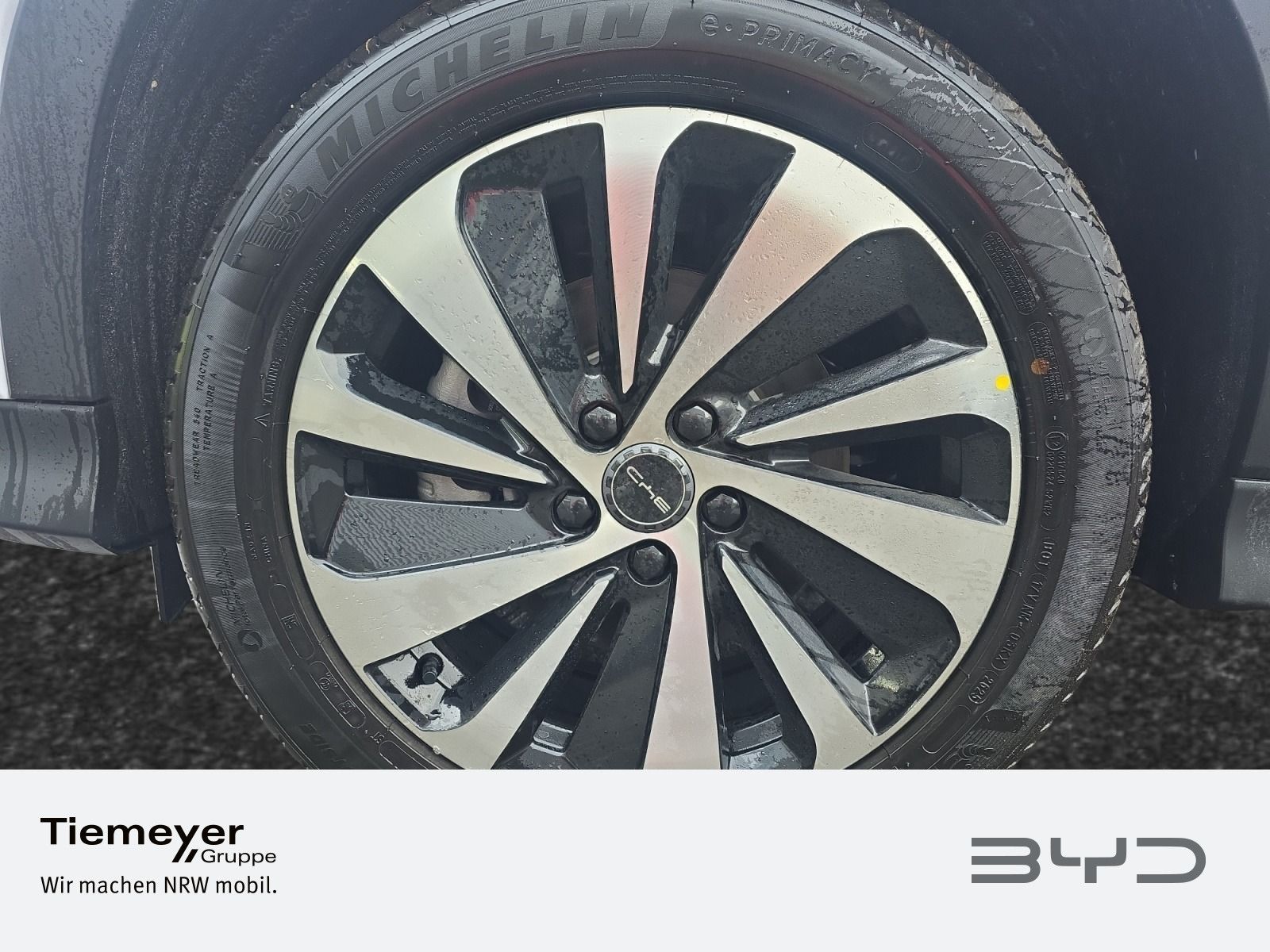 BYD SEAL U