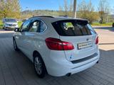 BMW 220 i Luxury Line AHK, Navi, Klimaautomatik - BMW 2 Series: Luxury Line
