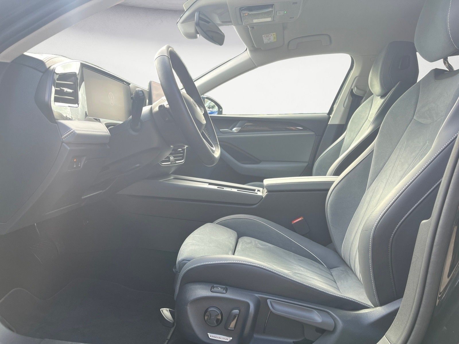 Volkswagen Passat Variant - Bild 8