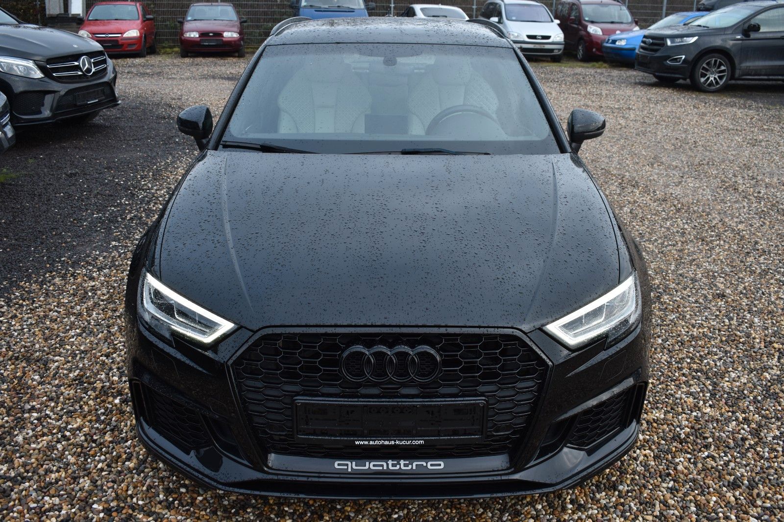 Fahrzeugabbildung Audi RS3 Sportback 2.5 TFSI quattro Keyles RS sitze