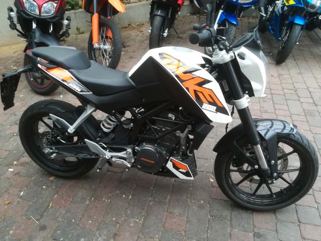 KTM Duke 200