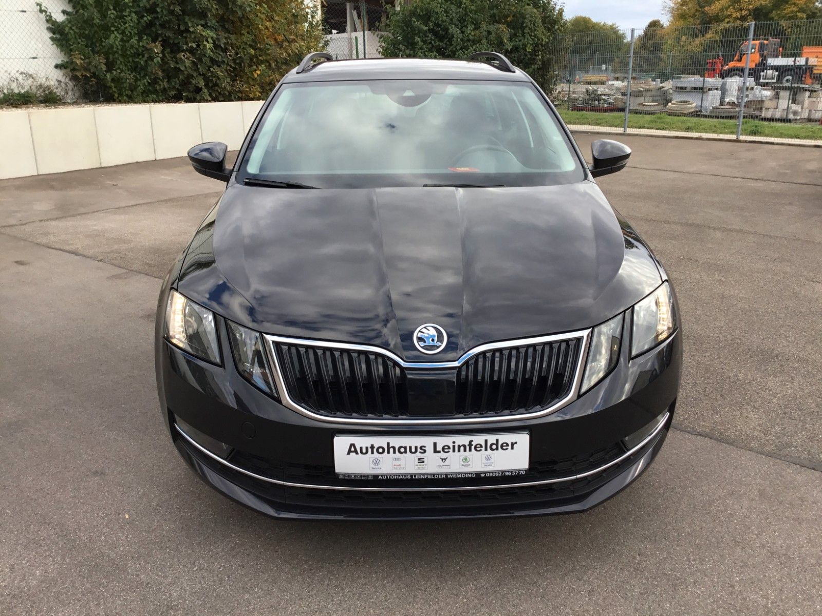 Fahrzeugabbildung SKODA Octavia 2.0 TSI DSG 4x4 Style Combi+AHK+Kamera