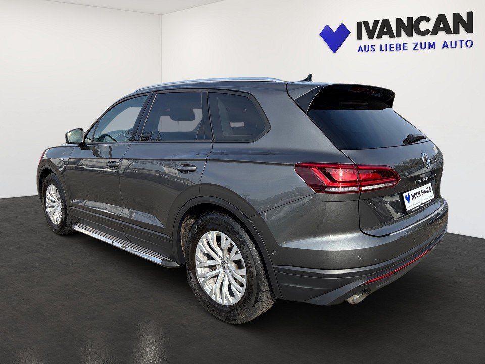 Fahrzeugabbildung Volkswagen Touareg 3.0 TDI V6 230PS Basis 4Motion